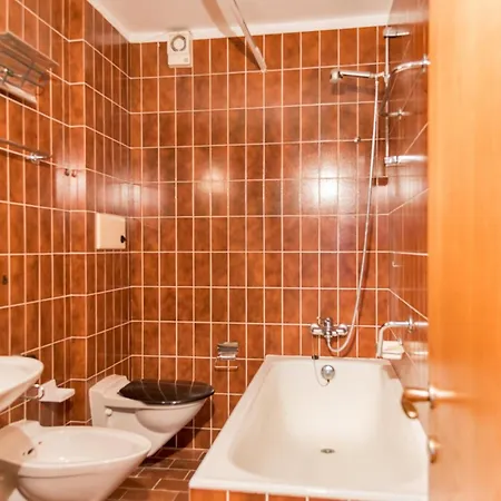 Chesa Sarvit 2 - Celerina Apartman *